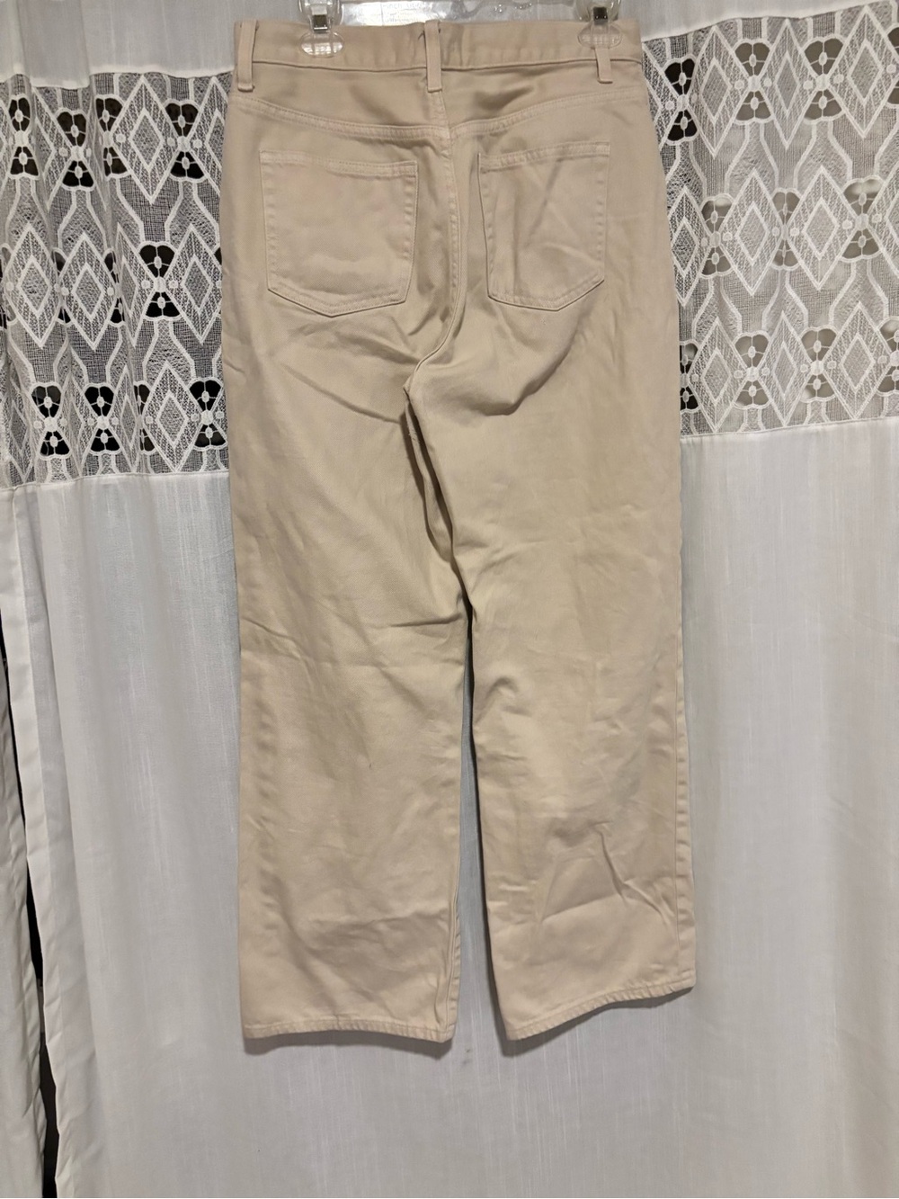 Uniqlo Women’s wide leg  Chino Pants in Light Beige - Picture 2 of 4